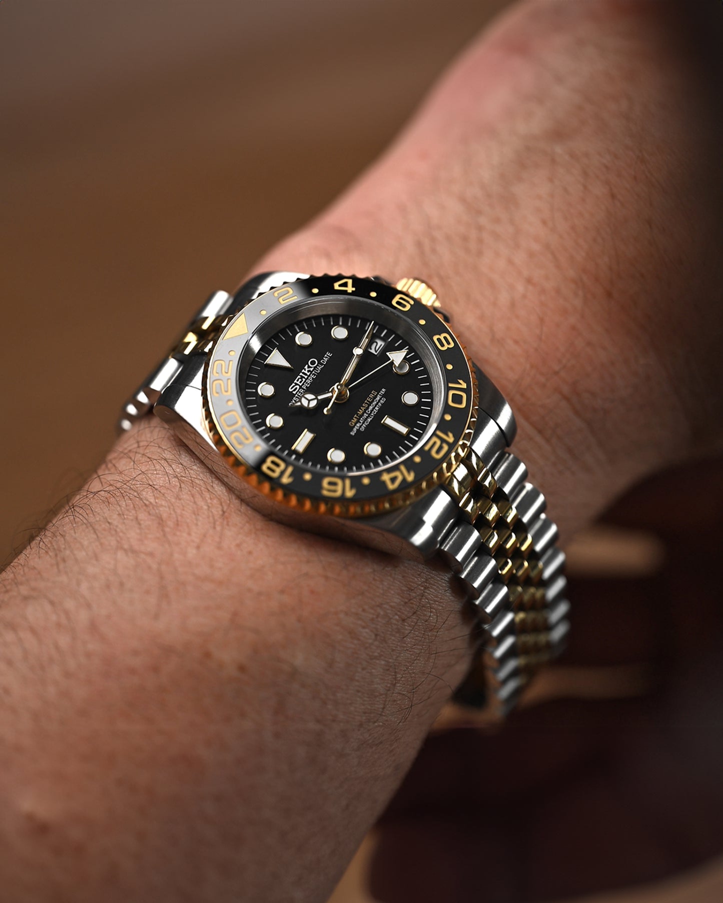 JB.WATCHMODS Custom Watch Mod Two Tone GRNR GMT NH34 Automatic Watch