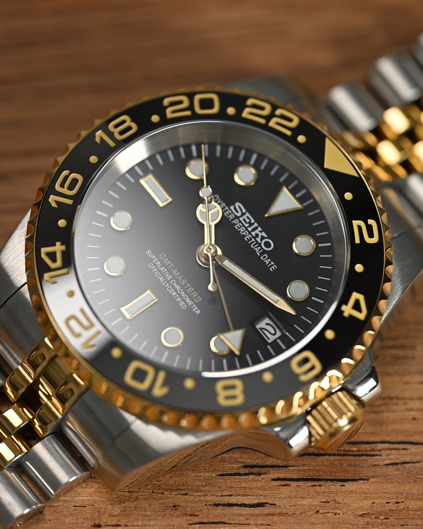 JB.WATCHMODS Custom Watch Mod Two Tone GRNR GMT NH34 Automatic Watch