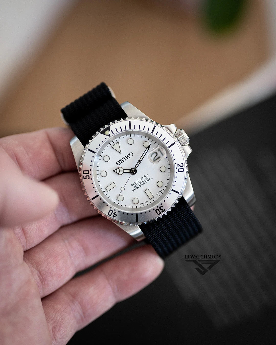 Premium Ribbed Watch Strap Black with Silver Hardware