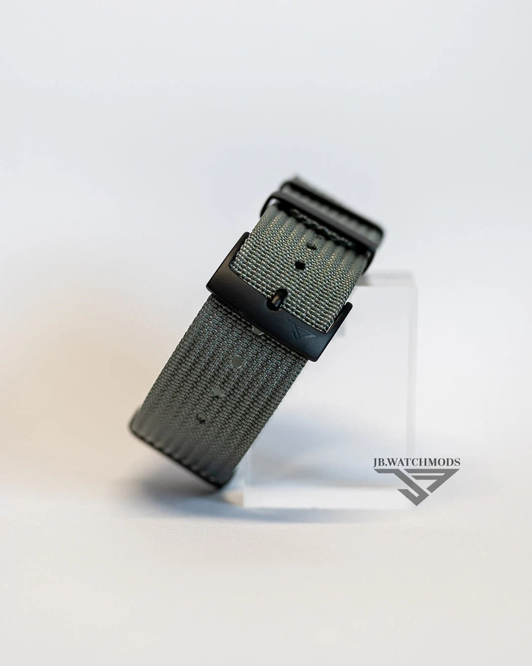 Premium Ribbed Watch Strap Light Grey with Black Hardware