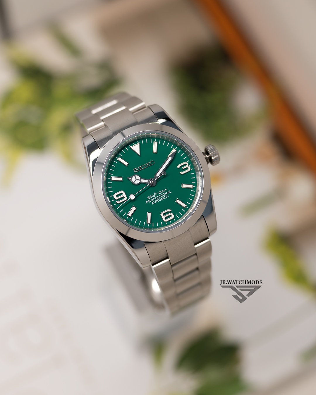 JB.WATCHMODS Custom Seiko Mod Green Explorer Style Automatic Watch